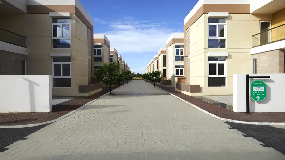 Pacifica Aurum Villas